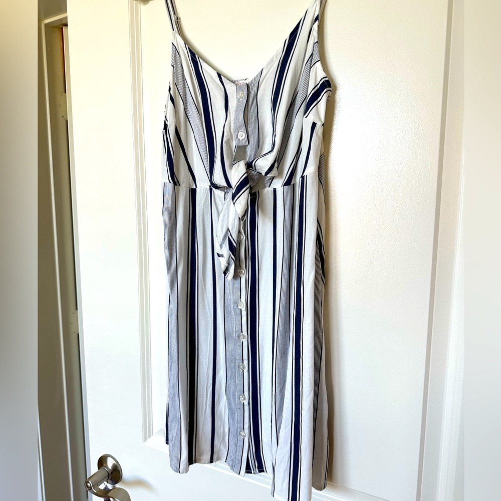 3/$20 Summery mini dress